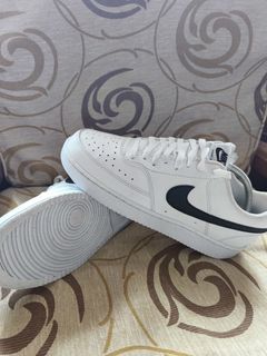 (Category: ) located in . Submitted by wardrobepass (Listing ID 1351716263, Image 1). Description: .