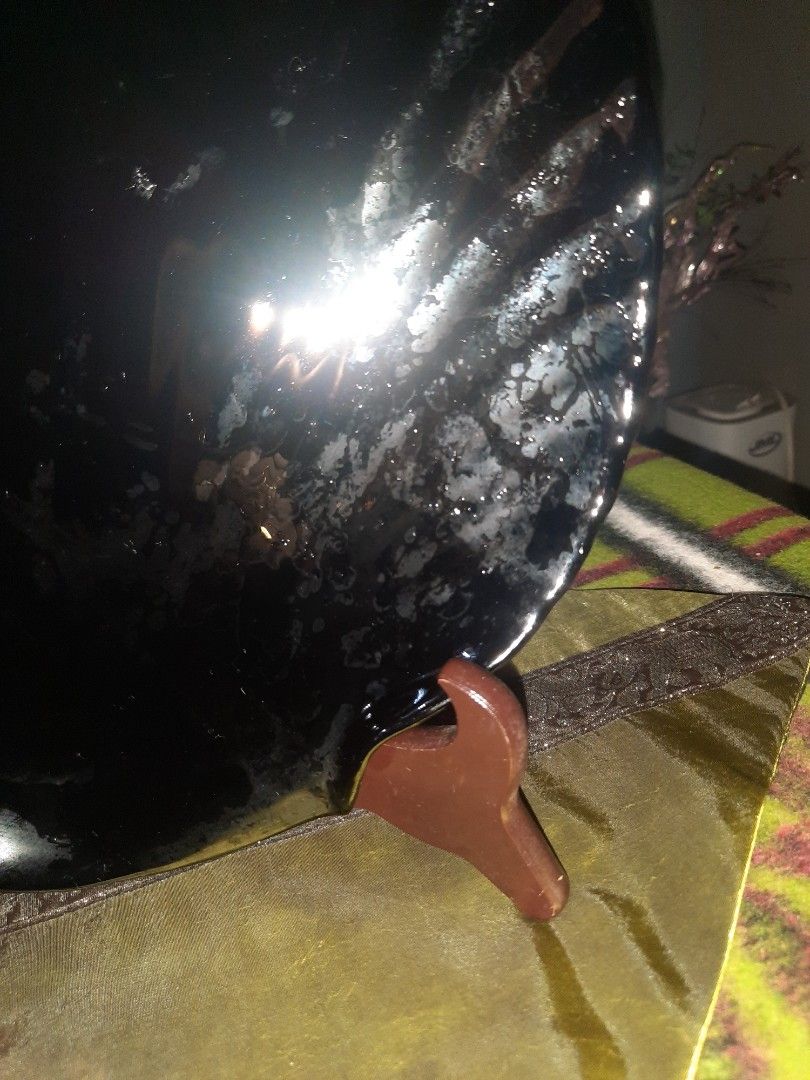 Opalware shell shaped black serving plate 11 " (Category: Dinnerware & Cutlery) located in Manila. Submitted by luckycharm_215 (Listing ID 1351718336, Image 2). Description: VGC Japan origin.