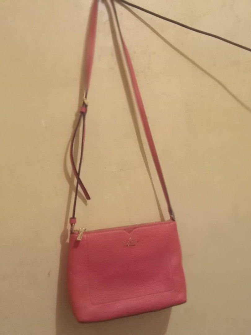 Original Kate Spade Crossbody (Category: Cross-body Bags) located in Taytay. Submitted by beas_stuff (Listing ID 1350798314, Image 2). Description: Selling my beloved Original Kate Spade Crossbody bag. from US.. pm if interested. Used 3x only.. RFS: just need funds for tuition fee of kids..