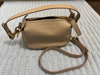 （分類：）位於 。 由 mays12 提交（商品編號 1351660895，圖片 1）。簡介： 。