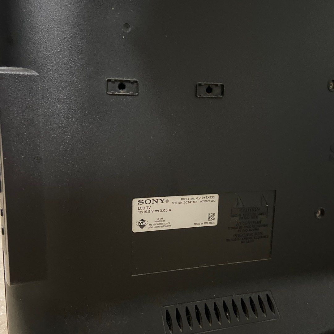 SONY BRAVIA LCD TV Defective (Category: TV) located in Manila. Submitted by roguelinkclothing (Listing ID 1351638784, Image 3). Description: SONY BRAVIA LCD TV Defective • What you see is what you get • Unit only • For pick-up • See pics for unit model details .
