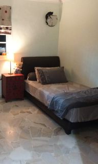 (Category: ) located in . Submitted by seri_aries66 (Listing ID 1351777479, Image 1). Description: .