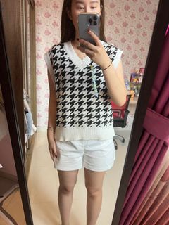 (Kategori: ) berada di . Dikirim oleh thriftbyyourstruly (ID iklan 1351717875, Gambar 1). Deskripsi: .