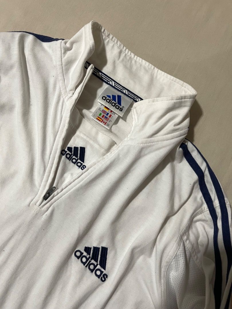 Vintage adidas track suit (Category: Coats, Jackets and Outerwear) located in Singapore. Submitted by xiennaress97619 (Listing ID 1351713041, Image 2). Description: .