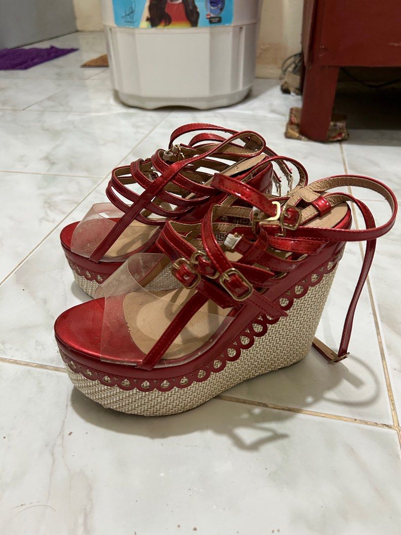 WEDGE HEELS (Category: Heels) located in Lucena. Submitted by lcndeclutter (Listing ID 1351721472, Image 1). Description: SIZE: 37.