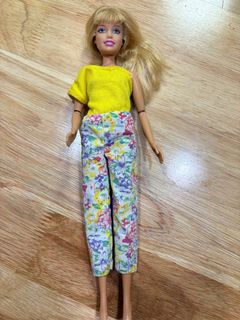 (Category: ) located in . Submitted by thrifty_trinkets_by_anais (Listing ID 1351951997, Image 1). Description: .
