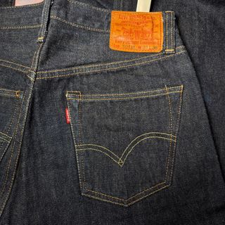 90% new 日本製 Levi’s LVC 501xx 47501 Big E button fly unwash jeans denim pants size 31 rigid 挺身藍色無洗水扣鈕牛仔褲 W31 實腰29629386028618261116