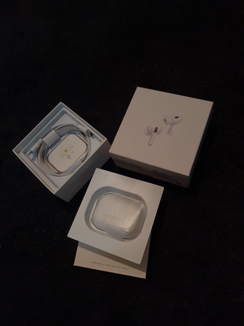 Airpodss Pro 2 (Category: Earphones) located in Mandaluyong City. Submitted by adapparelandtech (Listing ID 1351874064, Image 1). Description: Brand new sealed Airpods Max pro 2 Open for bulk orders, cheaper price Premium HK Variant OEM.