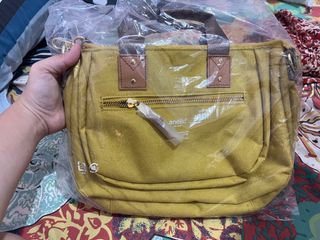 (Category: ) located in . Submitted by lalam94 (Listing ID 1351845011, Image 1). Description: .