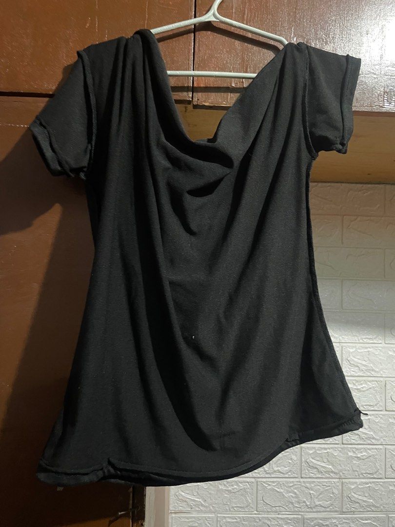 Assymetrical Top (Category: Blouses) located in Manila. Submitted by heyymmich (Listing ID 1351930879, Image 2). Description: rfs na double ng order best fit to large.