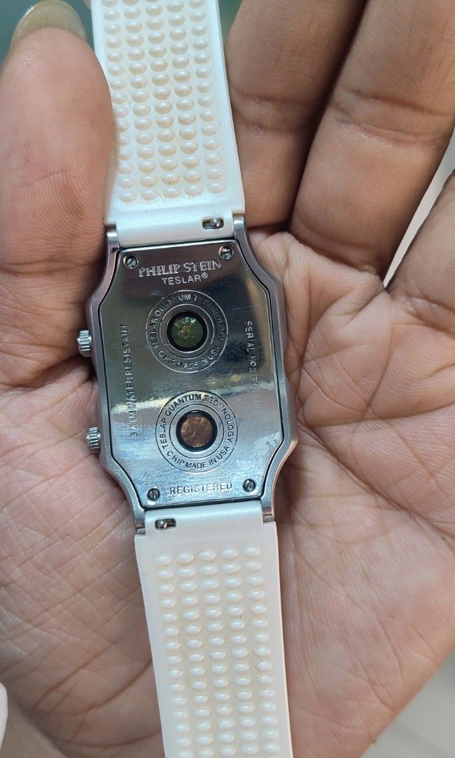 Authentic Philip Stein (Category: Luxury Watches) located in Manila. Submitted by kenthrift2000 (Listing ID 1351935966, Image 2). Description: Philip Stein Size Large Unit only No orig box and papers Freeship Stacruz Manila📍.