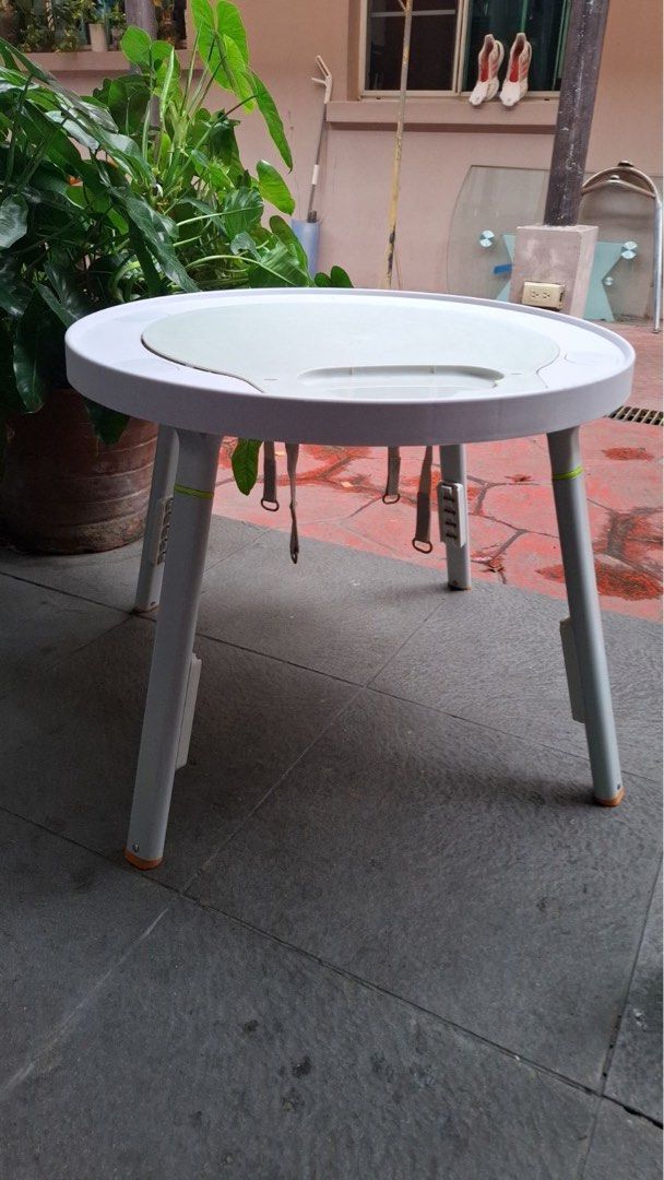 Baby activity table and bouncer (Category: Infant Playtime) located in Taguig. Submitted by joyce.prelovedph (Listing ID 1351865280, Image 2). Description: RFS outgrown Pasig city pick up Bdo or gcash payment .