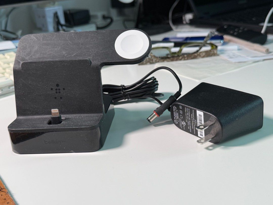 Belkin 2 in 1 Lightning Charging Dock for Apple iPhone & watch