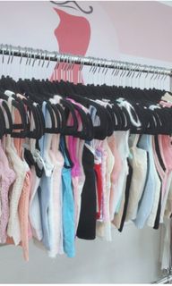 (Category: ) located in . Submitted by mshopsg (Listing ID 1351880045, Image 1). Description: .