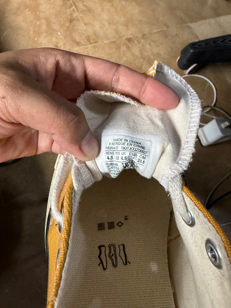 Converse 70s (Category: Sneakers) located in Quezon City. Submitted by elleshops (Listing ID 1351883202, Image 3). Description: Original, money back guarantee Personal use Size=23.5cm/women’s 6.5 Used less than 10 times rfs: decluttering.
