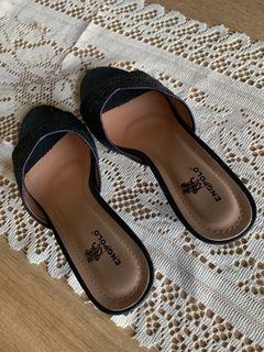 (Category: ) located in . Submitted by amalin_ (Listing ID 1351779778, Image 1). Description: .
