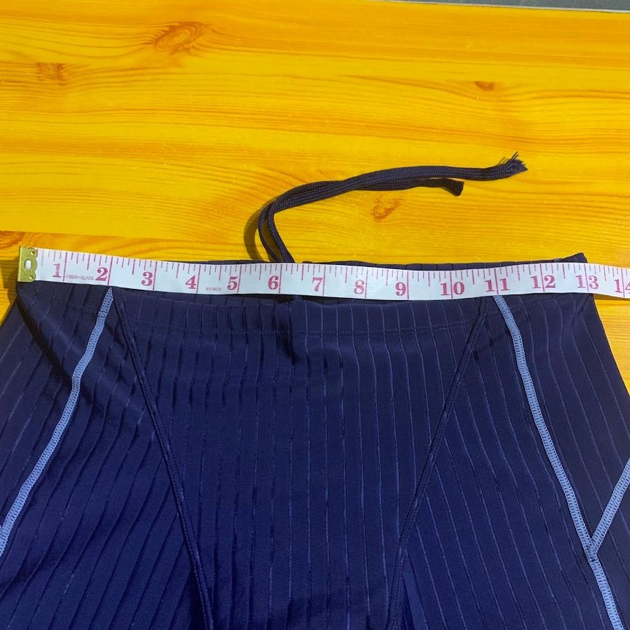 ELLE Jammer Swim Shorts (Medium-Large) (Category: Swim Trunks & Board Shorts) located in Panabo. Submitted by munch.ph (Listing ID 1351816978, Image 2). Description: ELLE Jammer Swim Shorts P250 only Size: 95cm (Medium-Large) For dimensions, please check tape measurement sa photo 🙂 Very stretchable +95 shipping fee nationwide (J&T) MOP: GCash, Seabank Loc: Davao Del Norte.