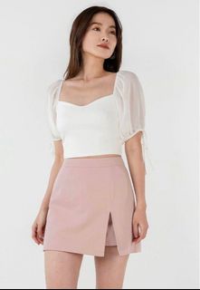 (Category: ) located in . Submitted by wardrobeclearanxe (Listing ID 1351826582, Image 1). Description: .