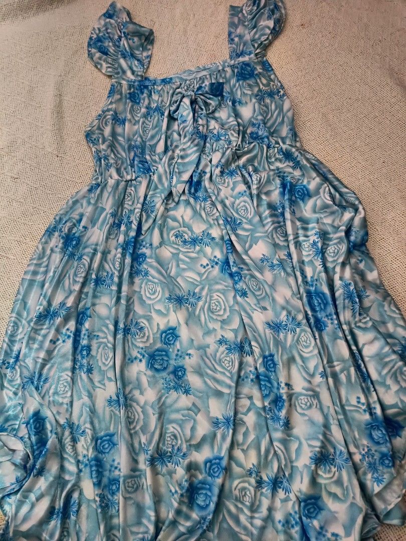 Floral Dress (Category: Dresses) located in Guagua. Submitted by mxrll (Listing ID 1351926786, Image 3). Description: Floral Dress Goods Pantulog Lakas Maka Sexy Neto😊💗 Size Small To Medium gcash Payment Jnt Courier.