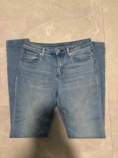 (Category: ) located in . Submitted by clearing_closets (Listing ID 1351804883, Image 1). Description: .