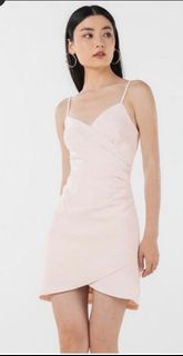 (Category: ) located in . Submitted by wardrobeclearanxe (Listing ID 1351847260, Image 1). Description: .