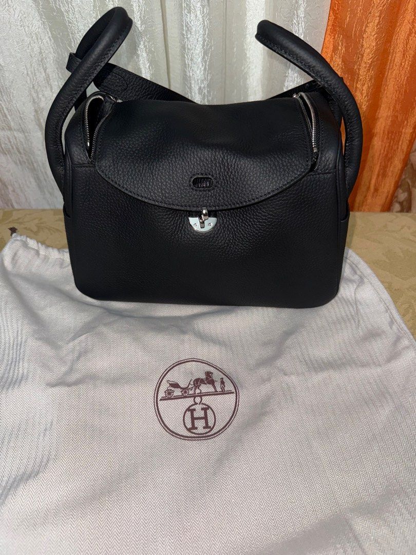 Hermes Lindy 26 (Category: Luxury Bags & Wallets) located in Caloocan City. Submitted by _shellly (Listing ID 1351843703, Image 1). Description: .