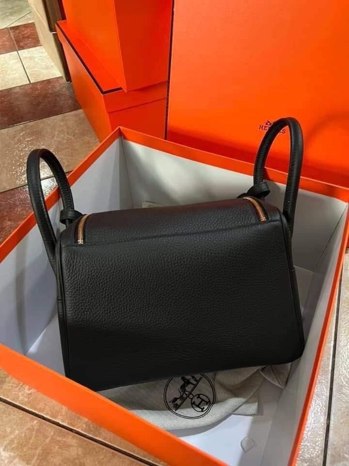 Hermes Lindy Togo leather GHW (Category: Luxury Bags & Wallets) located in Quezon City. Submitted by rarebagsfrmjapan (Listing ID 1351857374, Image 2). Description: PERFECT GIFT OR GIVEAWAYS REWARD UR SELF OR LOVE ONES AT LEAST ONCE A YEAR !!! 𝐃𝐈𝐒𝐂𝐋𝐀𝐈𝐌𝐄𝐑: we are 𝐧𝐨𝐭 𝐚𝐬𝐬𝐨𝐜𝐢𝐚𝐭𝐞𝐝 𝐰𝐢𝐭𝐡 𝐭𝐡𝐞 𝐛𝐫𝐚𝐧𝐝𝐬 𝐭𝐡𝐚𝐭 𝐚𝐫𝐞 𝐥𝐢𝐧𝐤𝐞𝐝 𝐚𝐧𝐝 𝐬𝐭𝐚𝐭𝐞𝐝 𝐢𝐧 𝐭𝐡𝐢𝐬 𝐩𝐨𝐬𝐭. 𝐀𝐥𝐥 𝐫𝐢𝐠𝐡𝐭𝐬 𝐚𝐫𝐞 𝐫𝐞𝐬𝐞𝐫𝐯𝐞𝐝 𝐭�