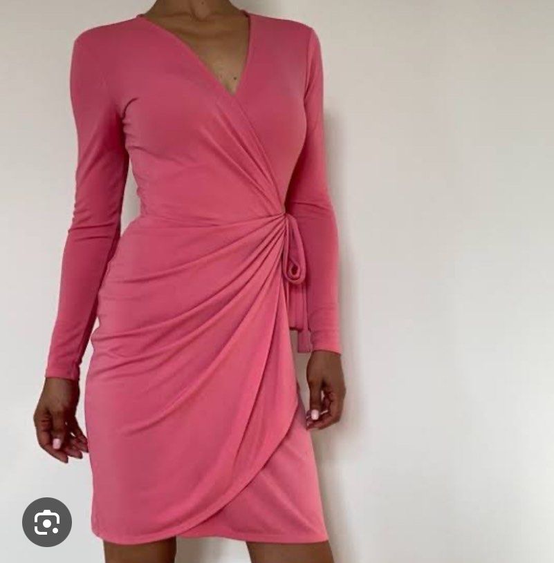 Barbie Pink Wrap Dress (Category: Dresses) located in Pasay City. Submitted by Declutter_Cha (Listing ID 1351790027, Image 2). Description: Used 2x then stored.