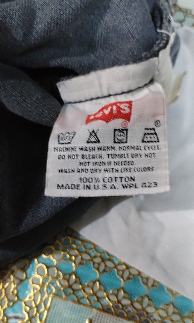 Levis 501 (Category: Jeans) located in Cavite. Submitted by camiya (Listing ID 1351938071, Image 3). Description: Available onhand ready for shipment interested buyer you may msg us.