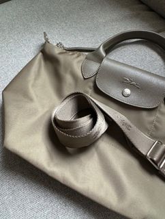 （分類：）位於 。 由 chanmy49 提交（商品編號 1351920669，圖片 1）。簡介： 。