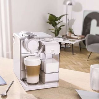 （分類：）位於 。 由 coffeelover1008 提交（商品編號 1351844847，圖片 1）。簡介： 。