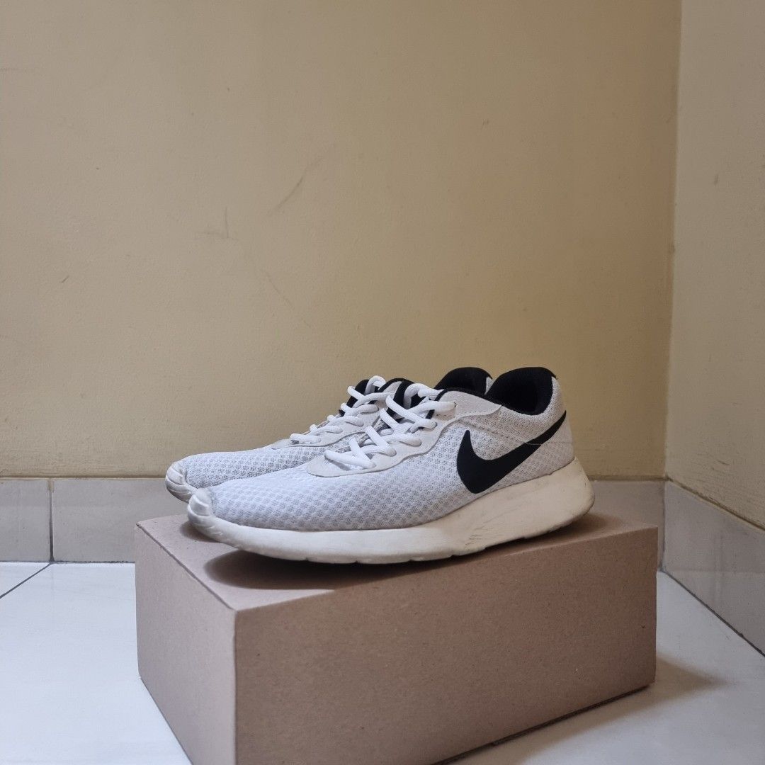 nike tanjun 812655