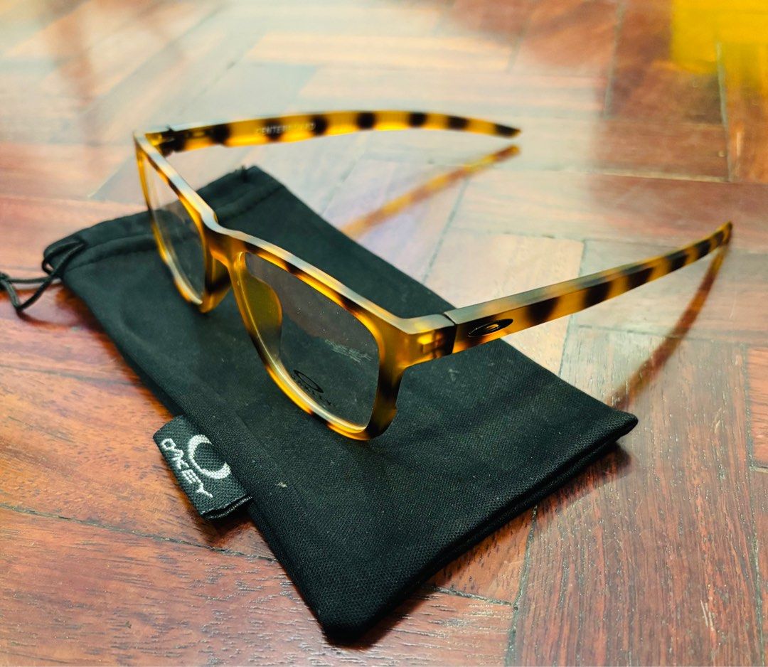 Oakley Frames (Category: Sunglasses & Eyewear) located in Quezon City. Submitted by jcs_items (Listing ID 1351801065, Image 1). Description: Oakley frames (copy) .