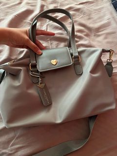 (Category: ) located in . Submitted by baziepreloved (Listing ID 1351878954, Image 1). Description: .
