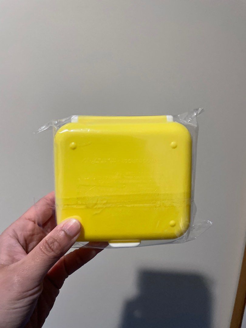 Pompompurin small lunch box PREORDER (Category: Other Kitchenware & Tableware) located in Bacoor. Submitted by etcee.ph (Listing ID 1351898751, Image 2). Description: Still in Japan DP NEEDED.