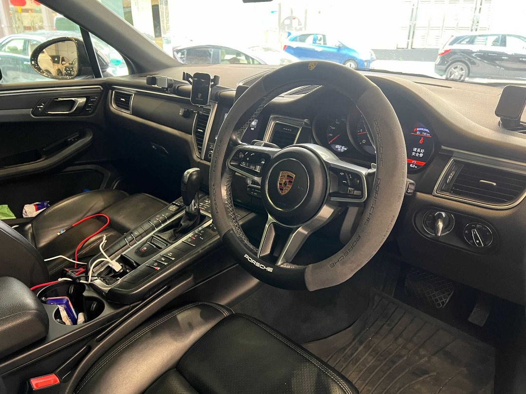 Porsche MACAN Auto62866876217217114