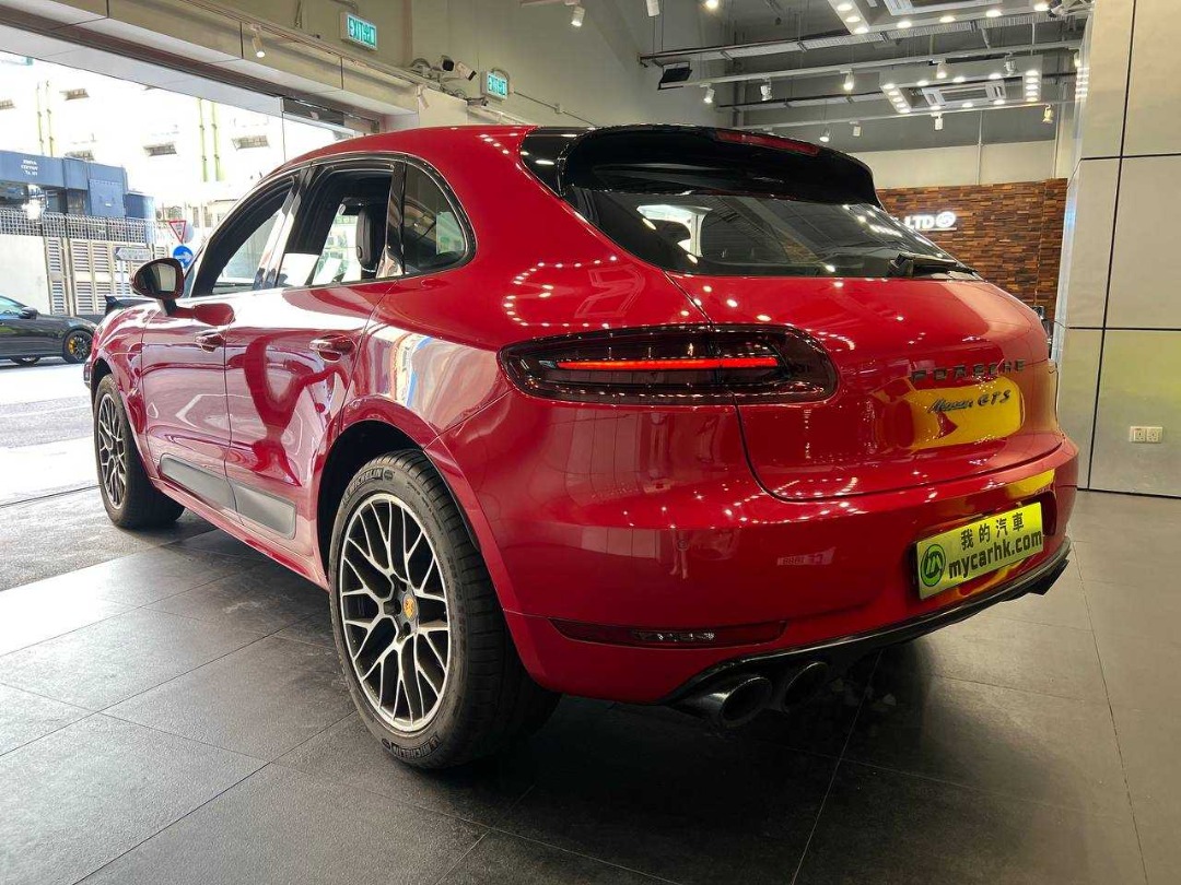 Porsche MACAN GTS Automatic498319492436480003