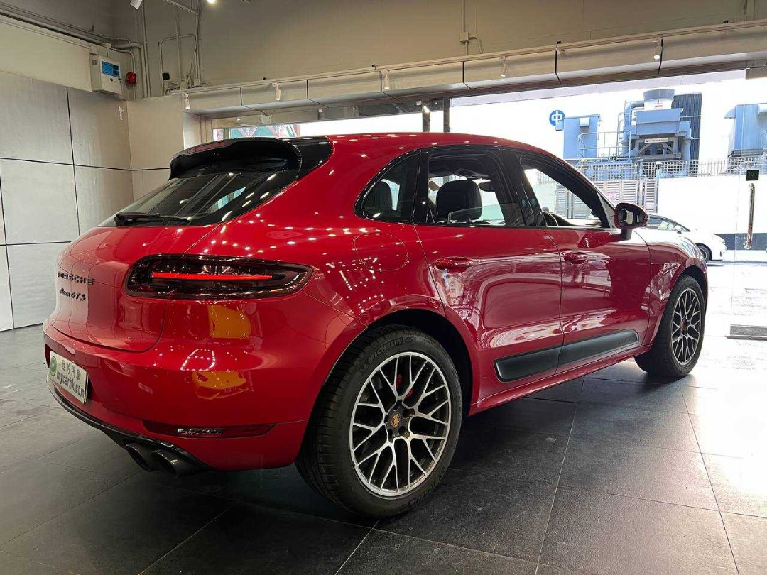 Porsche MACAN GTS Automatic498319492436480002