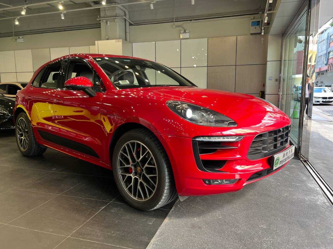 Porsche MACAN GTS Automatic498319492436480001