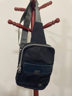 由 secondhandgallery333 (刊登 ID 1351922884，圖片 1) 提交，位於 的 (類別：)，說明：。