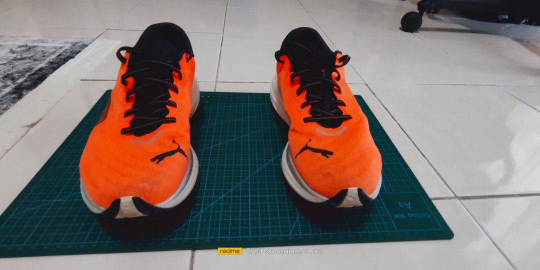 Puma deviate (Category: Other Sports Equipment and Supplies) located in Klang. Submitted by aer4566 (Listing ID 1351871766, Image 3). Description: Puma deviate size Uk9.5 28.5cm Shoes sole - 30%used Others in good condition Suitable for daily trainer/middle pace Can post or cod.