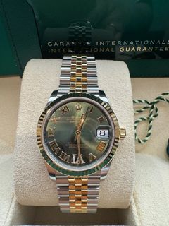 (Category: ) located in . Submitted by rolex777sg (Listing ID 1351852956, Image 1). Description: .