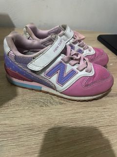 (Kategori: ) berada di . Dikirim oleh azaleastuff (ID iklan 1351917181, Gambar 1). Deskripsi: .
