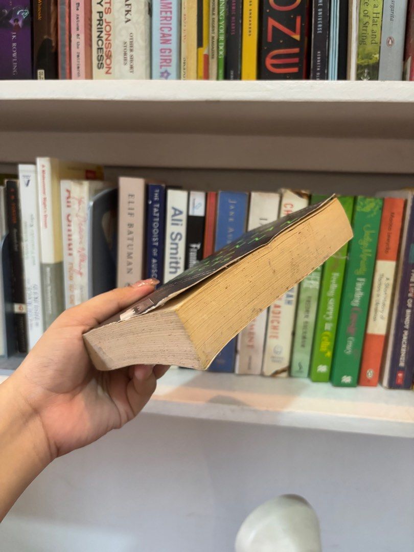 Sharp Objects by Gillian Flynn (Category: Storybooks) located in Caloocan City. Submitted by jjnaph (Listing ID 1351868984, Image 2). Description: .