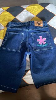 (Category: ) located in . Submitted by kaely (Listing ID 1351906823, Image 1). Description: .