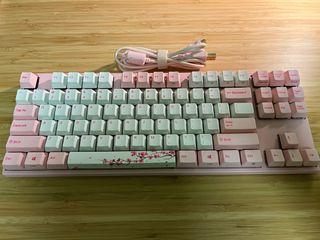 (Category: ) located in . Submitted by yzy99 (Listing ID 1351916272, Image 1). Description: .