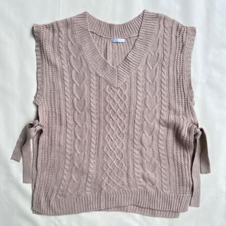 (Kategori: ) berada di . Dikirim oleh curatedbyfeli (ID iklan 1351895572, Gambar 1). Deskripsi: .