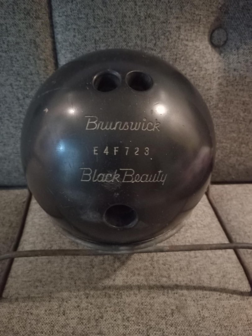 Vintage Brunswick Black Beauty Bowling Ball Drilled 16 lb, Sports ...