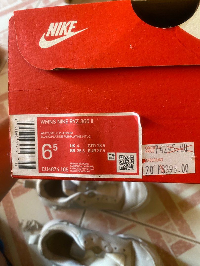 WMNS NIKE RYZ365 II 6.5 (Category: Sneakers) located in Mandaluyong City. Submitted by treblaaaaa (Listing ID 1351793899, Image 2). Description: good as new. 3x lang nagamit.