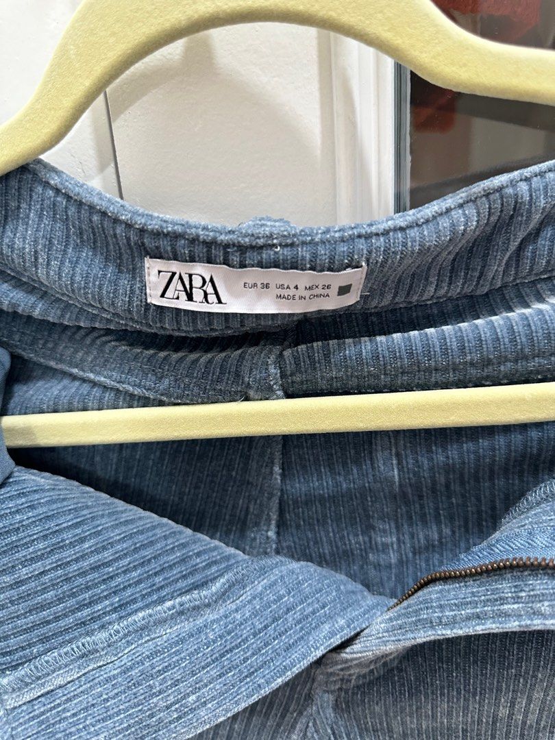 Zara Blue Corduroy Pants (Category: Jeans) located in Manila. Submitted by lezarellesque (Listing ID 1351903064, Image 3). Description: Used once! Good as new, also good for tall girls☺️.